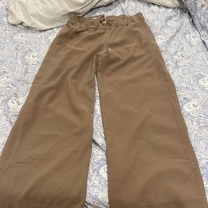 On the Fly Woven Wide Leg